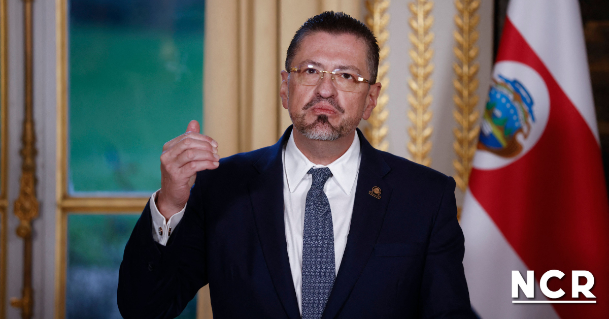 Rodrigo Chaves Robles es el 49° presidente de la República de Costa Rica.